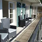 Sunny In Residential Park - Appartement Le Coq