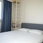 Sunny In Residential Park - Appartement Le Coq
