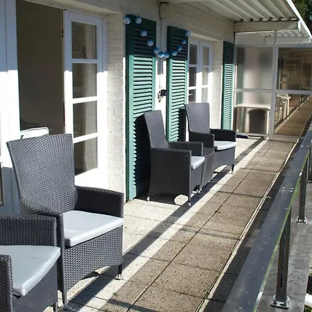 Sunny In Residential Park - Apartamento De Haan