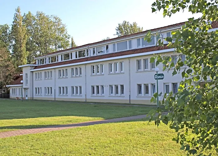 公寓 Sunny In Residential Park - *